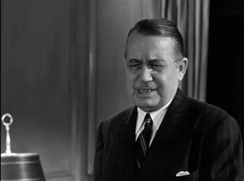 Harry Antrim as Mr. Macy